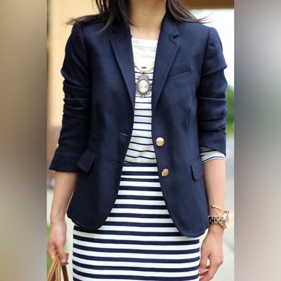 J.Crew | Classic School Boy Wool Blazer in Navy With Gold Buttons Size 00 - Picture 2 of 14
